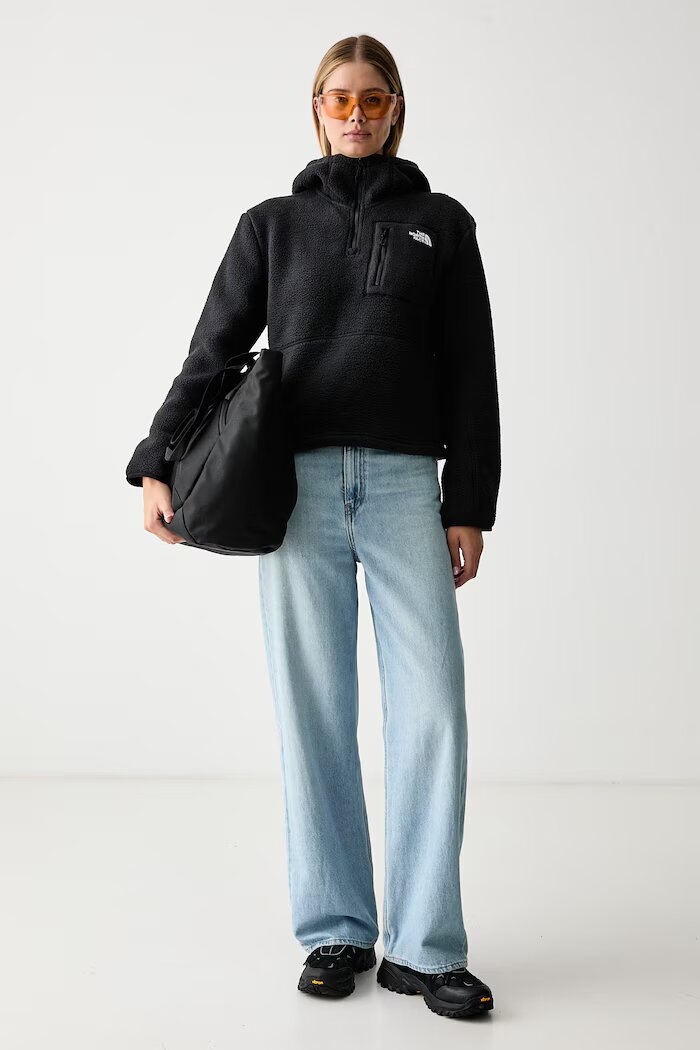 The North Face суичър дамски от полар Yumiori черен NF0A8KPRJK31