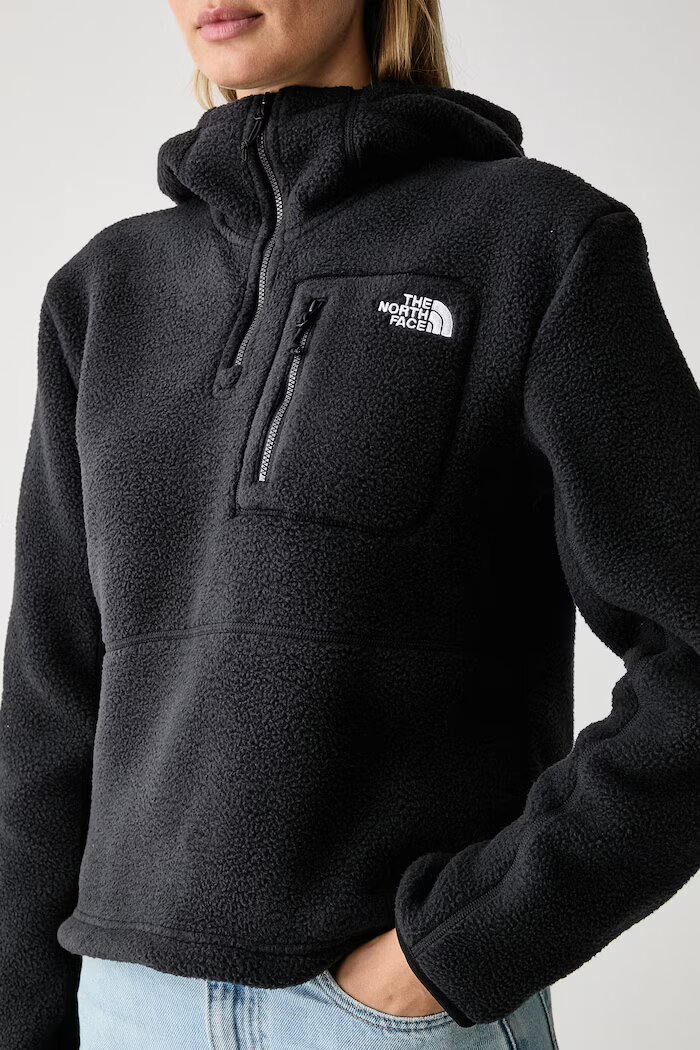 The North Face суичър дамски от полар Yumiori черен NF0A8KPRJK31