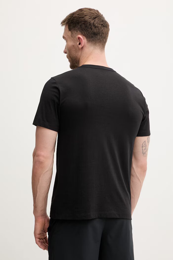 The North Face Тениска Simple Dome в черно с изчистен дизайн NF0A8CZ2JK31