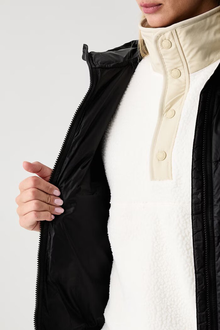The North Face яке дамско Hydrenalite черно NF0A5GGGJK31