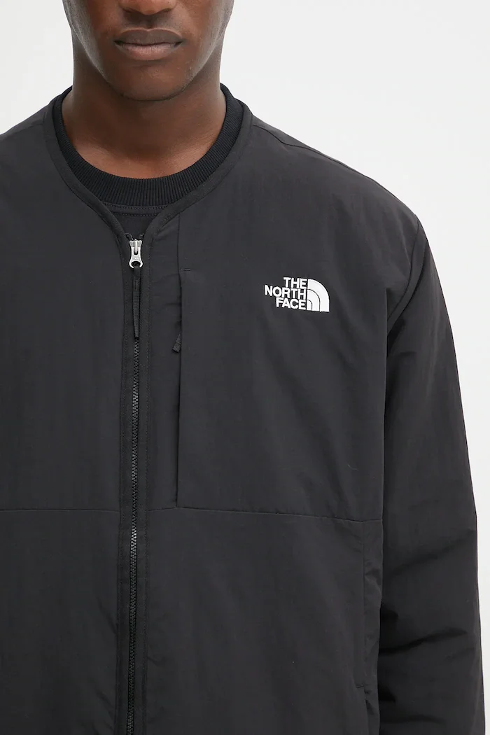 The North Face Яке Ilti в черно преходен модел NF0A8DWKJK31