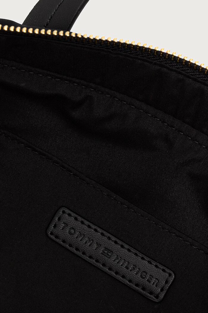 Tommy Hilfiger чанта crossbody дамска черна AW0AW18993