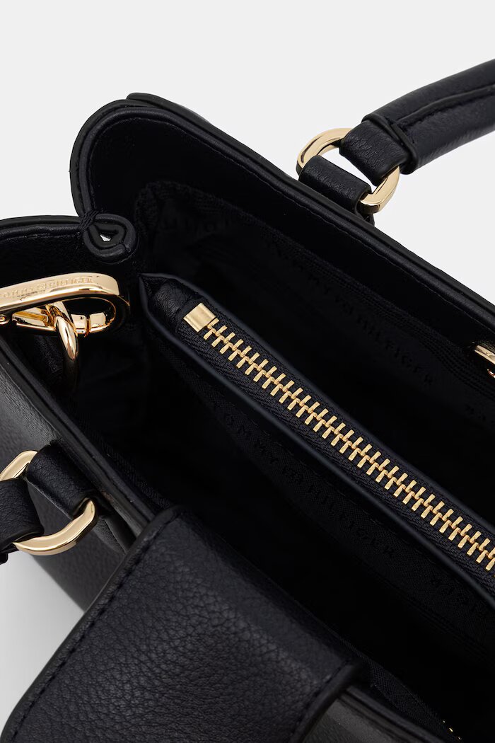 Tommy Hilfiger чанта crossbody дамска от имитация на кожа тъмносиня AW0AW18642
