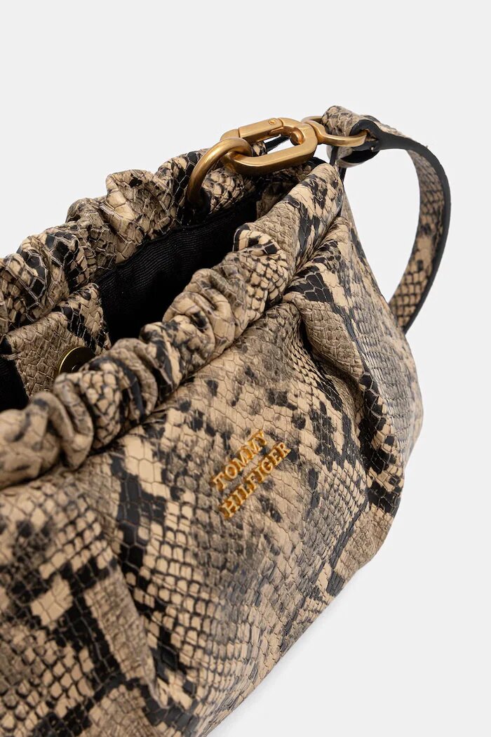 Tommy Hilfiger чанта crossbody дамска от кожа кафява AW0AW19286