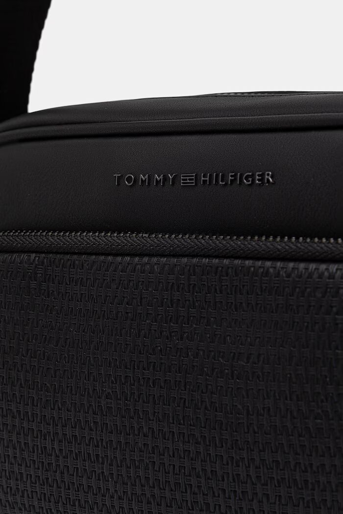 Tommy Hilfiger чанта през рамо мъжка от имитация на кожа черна AM0AM14096