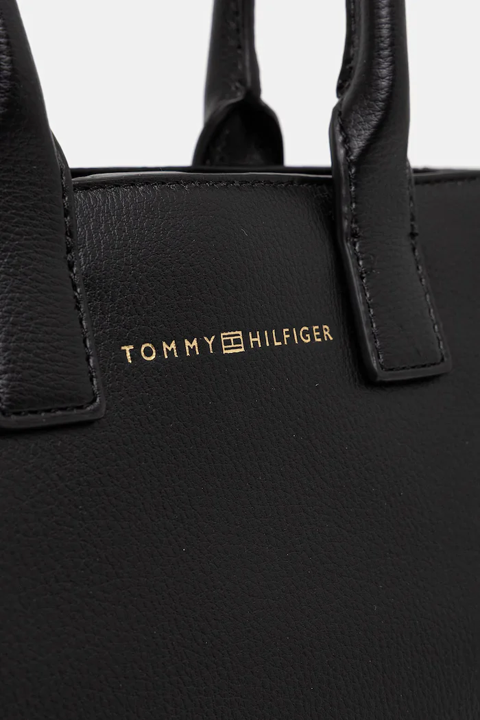 Tommy Hilfiger Чанта в черно AW0AW17861