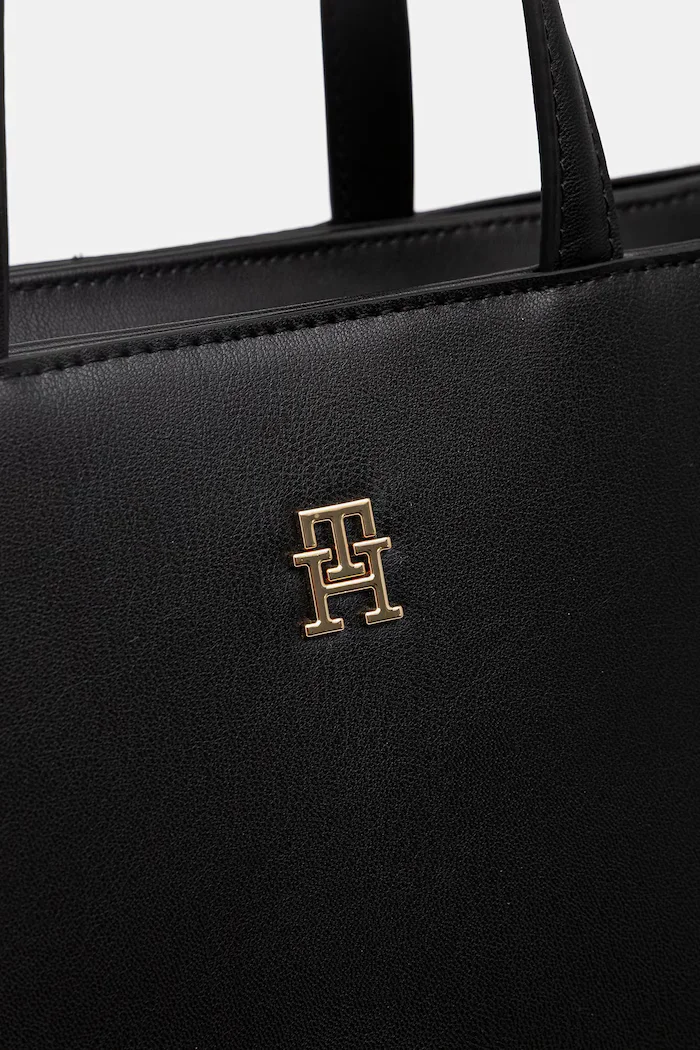 Tommy Hilfiger Чанта в черно AW0AW18145