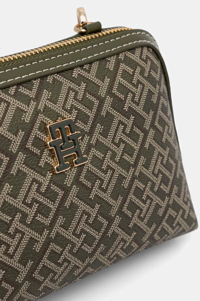 Tommy Hilfiger Чанта в зелено AW0AW17712