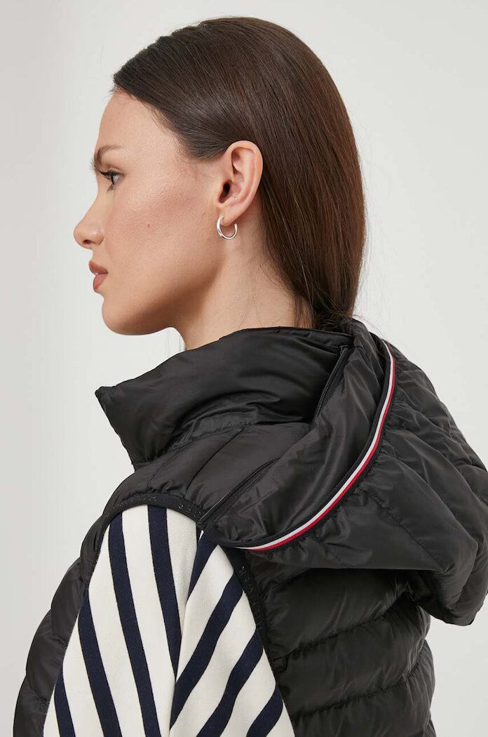 Tommy Hilfiger Елек дамски в черно преходен модел WW0WW42051