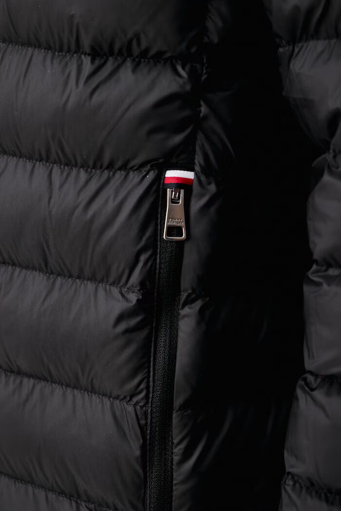 Tommy Hilfiger капитонирано яке мъжко черно MW0MW39990