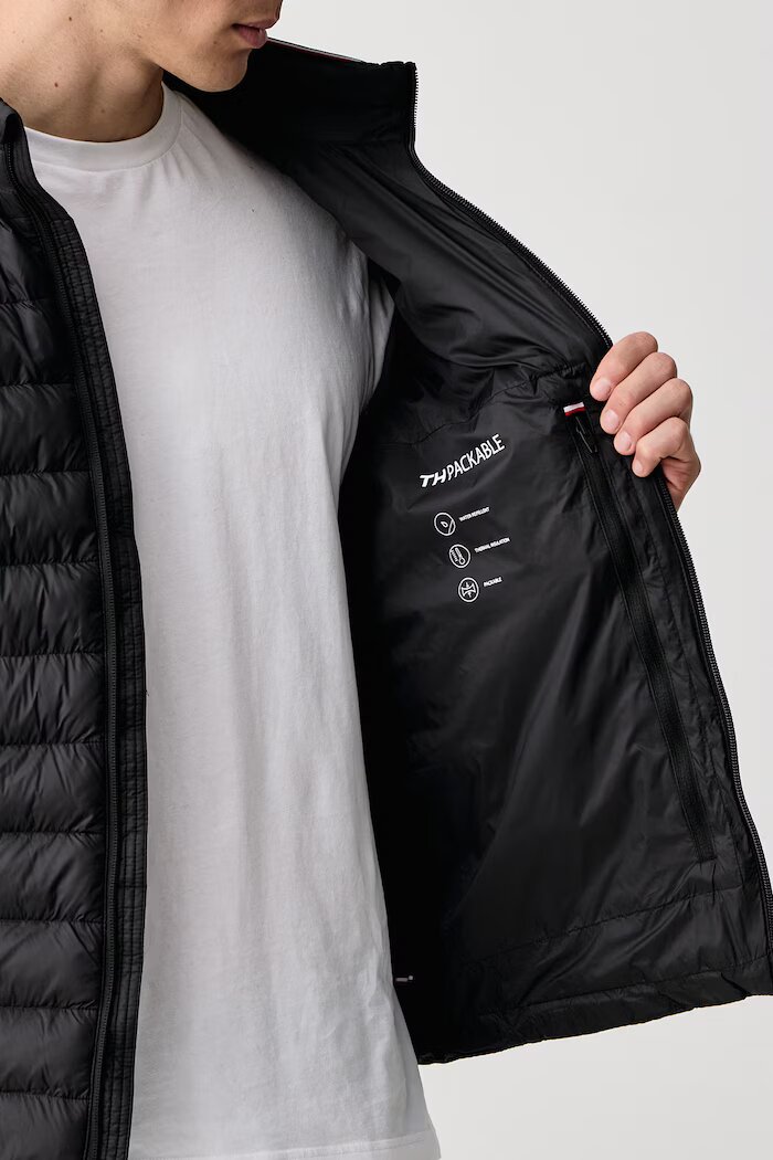 Tommy Hilfiger капитонирано яке мъжко черно MW0MW39990