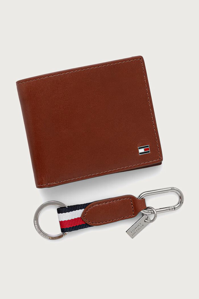 Tommy Hilfiger комплект портфейл и ключодържател мъжки от кожа кафяв AM0AM14805