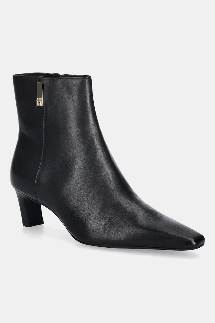 Tommy Hilfiger Кожени боти SQUARE TOE KITTEN BOOTIE в черно с дебел ток FW0FW08768