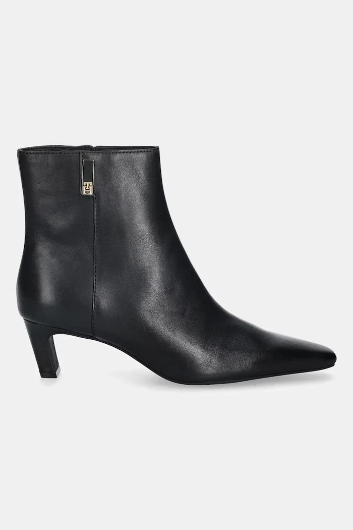 Tommy Hilfiger Кожени боти SQUARE TOE KITTEN BOOTIE в черно с дебел ток FW0FW08768