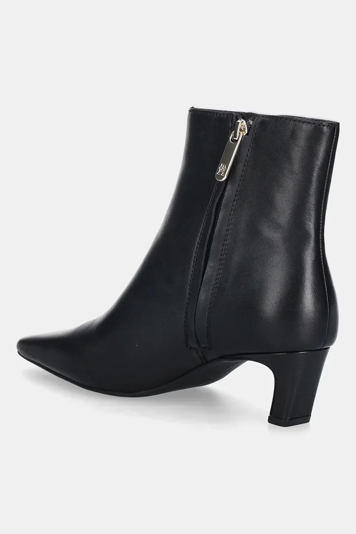Tommy Hilfiger Кожени боти SQUARE TOE KITTEN BOOTIE в черно с дебел ток FW0FW08768