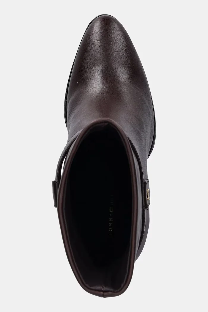 Tommy Hilfiger Кожени боти TH T-STRAP LEATHER POINTY BOOTIE в кафяво с дебел ток FW0FW08984