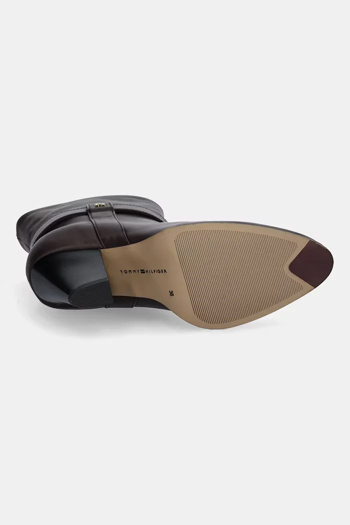 Tommy Hilfiger Кожени боти TH T-STRAP LEATHER POINTY BOOTIE в кафяво с дебел ток FW0FW08984