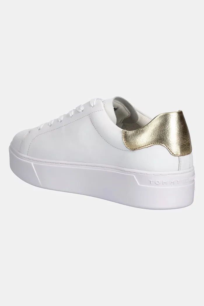 Tommy Hilfiger Кожени маратонки ESSENTIAL PLATFORM COURT SNEAKER в бяло FW0FW08756