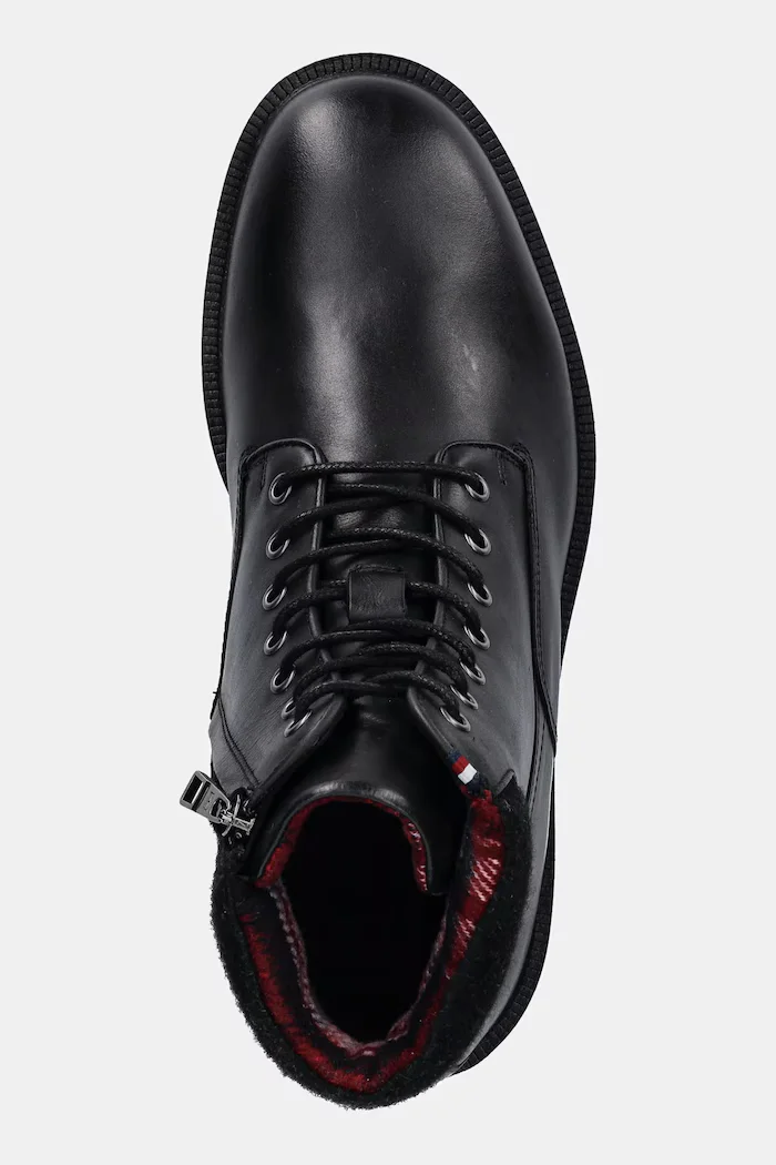 Tommy Hilfiger Кожени туристически обувки CLEATED HILFIGER W LTH BOOT мъжки в черно FM0FM05562
