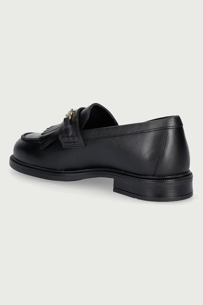 Tommy Hilfiger мокасини дамски от кожа TH CHAIN FRINGE LEATHER LOAFER черни FW0FW09668