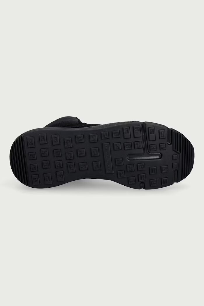 Tommy Hilfiger обувки мъжки от велур SDE WARM HYBRID CHUKKA черни FM0FM06085