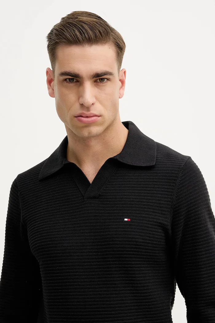 Tommy Hilfiger Памучен пуловер мъжки в черно от лека материя MW0MW41644