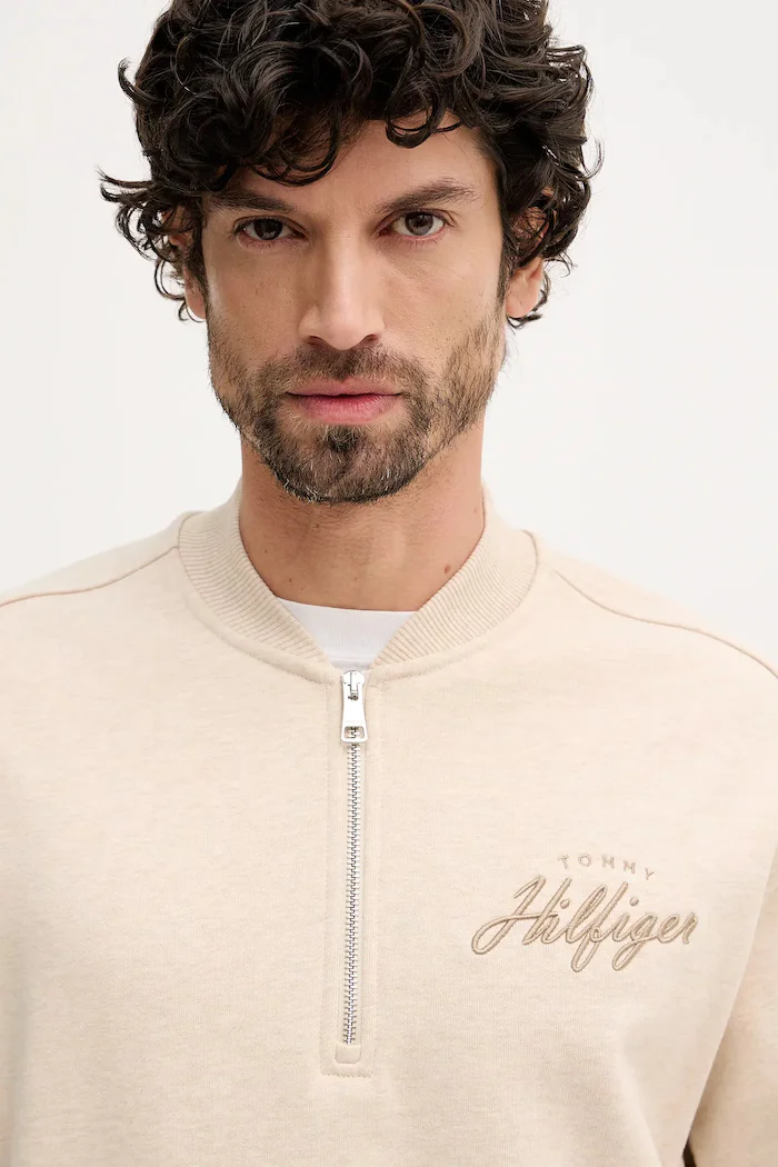 Tommy Hilfiger Памучен суичър мъжки в бежово с изчистен дизайн MW0MW41432