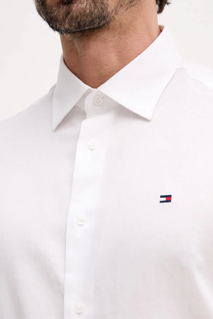 Tommy Hilfiger Памучна риза в бяло със стандартна кройка с класическа яка MW0MW41702