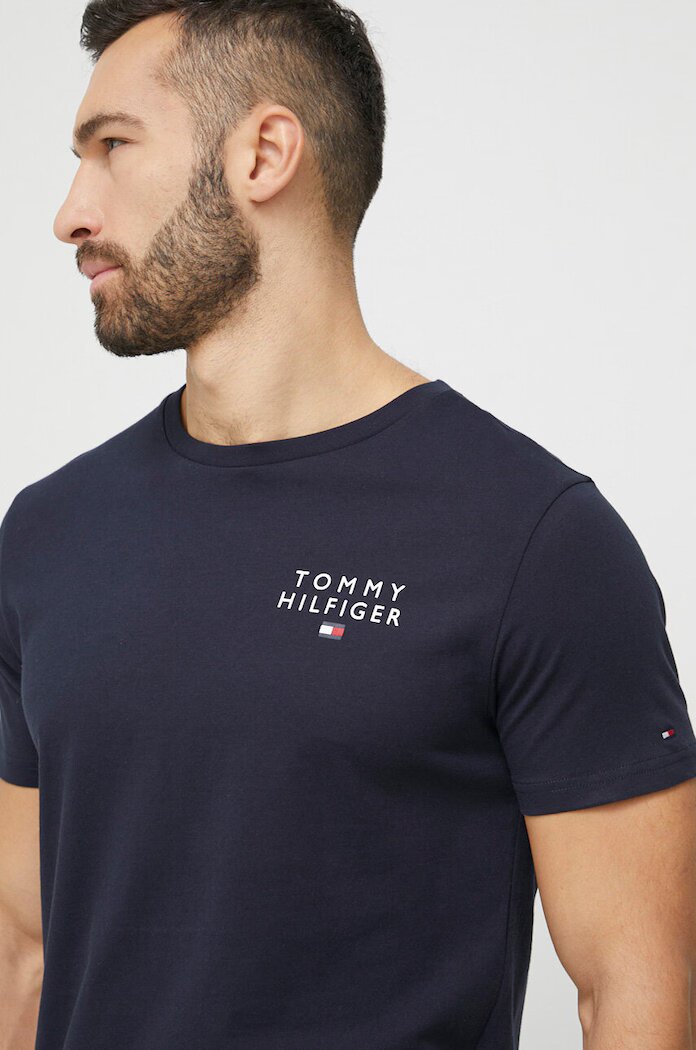 Tommy Hilfiger Памучна тениска в тъмносиньо с принт UM0UM02916
