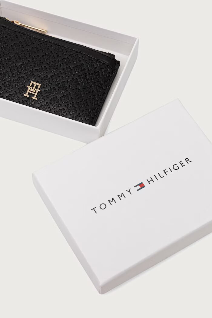 Tommy Hilfiger портфейл дамски от имитация на кожа черен AW0AW19166