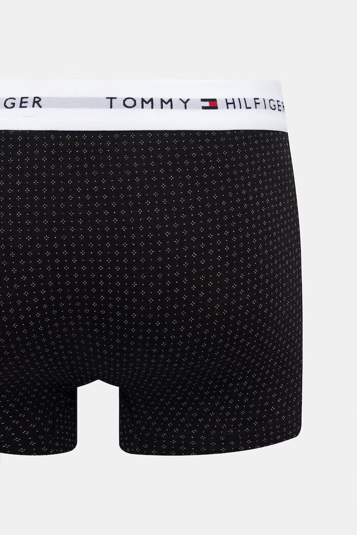 Tommy Hilfiger прилепнали боксерки мъжки от памук с еластан 3 броя черни UM0UM03891