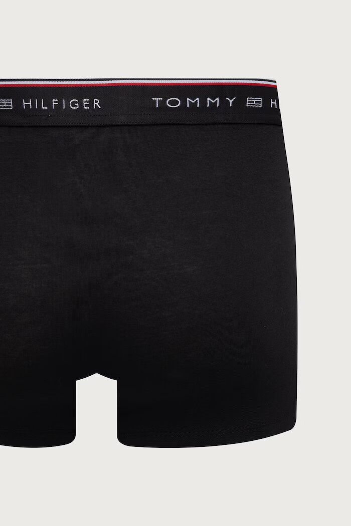 Tommy Hilfiger прилепнали боксерки мъжки от памук с еластан черни UM0UM03974