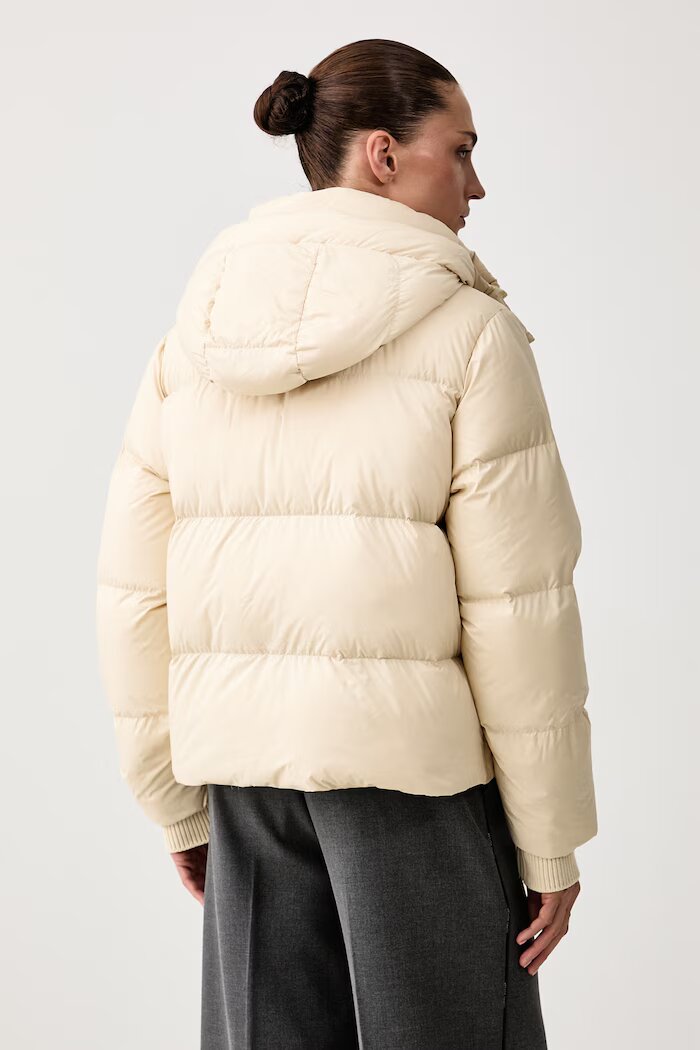 Tommy Hilfiger пухено яке дамско бежово WW0WW51515