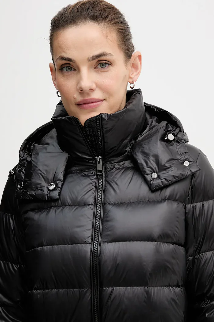Tommy Hilfiger Пухено яке в черно преходен модел WW0WW47355
