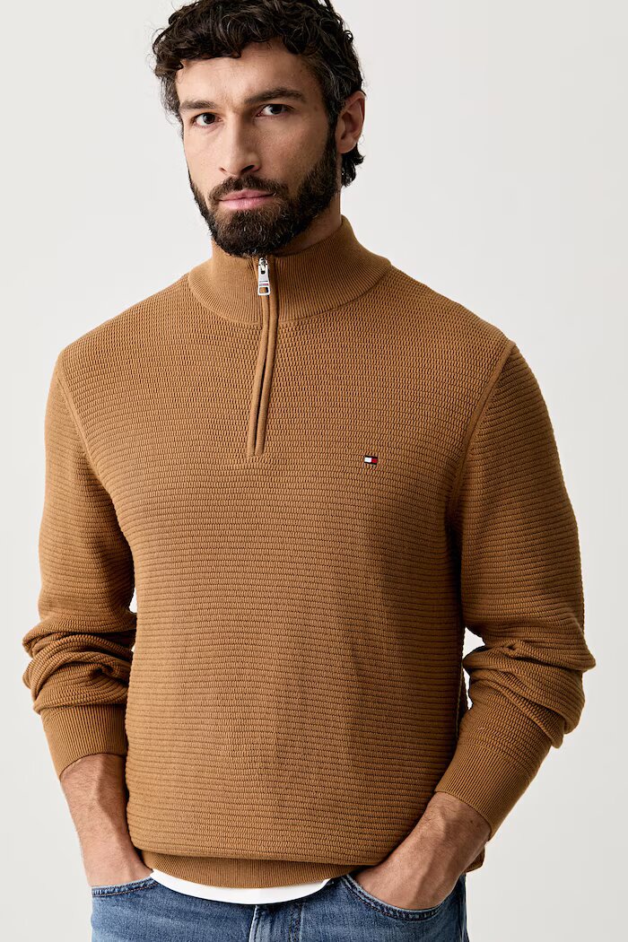 Tommy Hilfiger пуловер мъжки от памук кафяв MW0MW42916