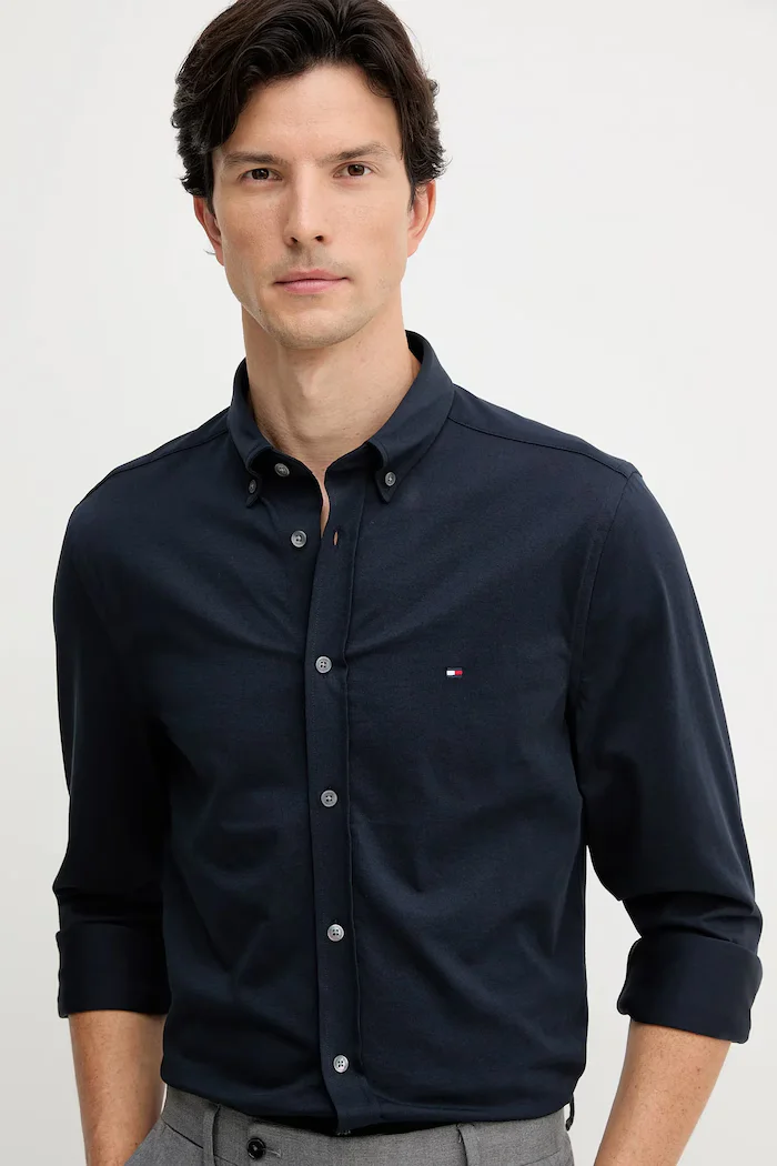 Tommy Hilfiger Риза в тъмносиньо със стандартна кройка с яка с копче MW0MW41059