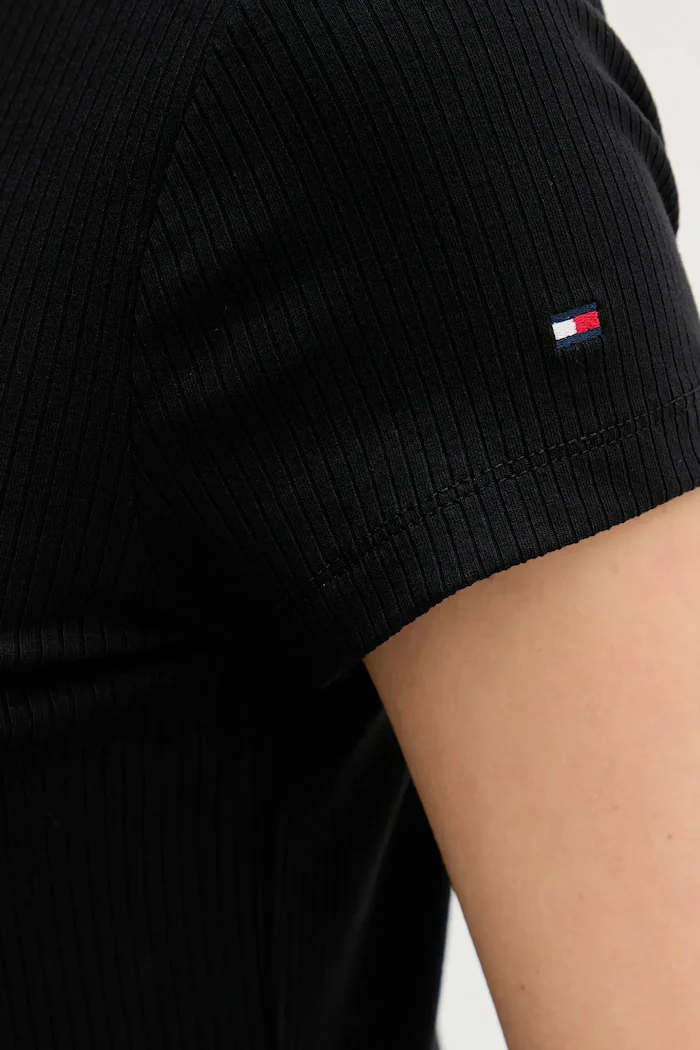Tommy Hilfiger Рокля в черно дълга със стандартна кройка WW0WW47860