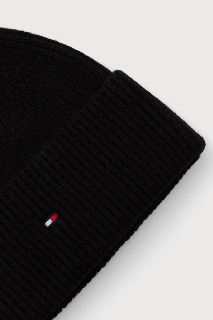 Tommy Hilfiger шапка дамска с вълна черна AW0AW19102