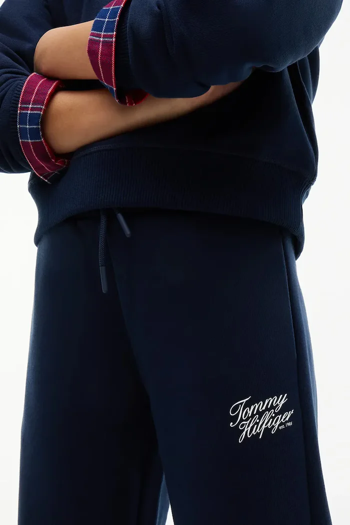 Tommy Hilfiger спортен панталон дамски с памук тъмносин със стандартна талия KG0KG09581