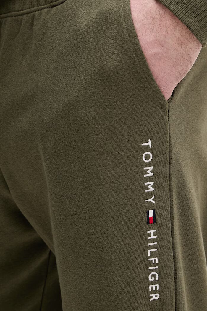 Tommy Hilfiger спортен панталон мъжки от памук зелен със стандартна талия UM0UM03664