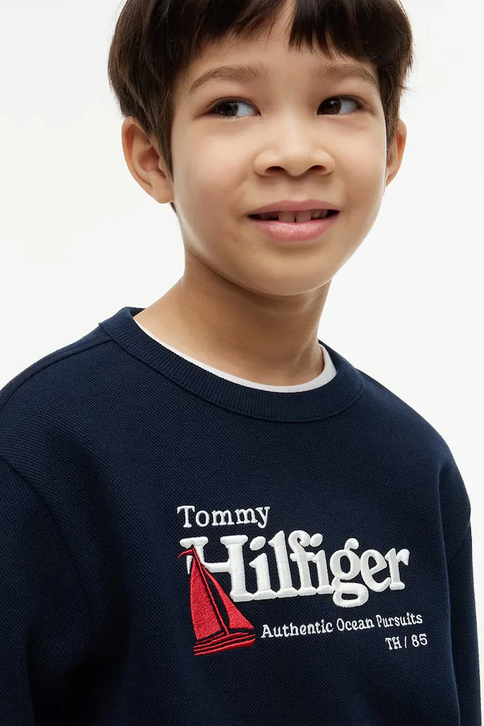 Tommy Hilfiger суичър за деца от памук тъмносин KB0KB10506