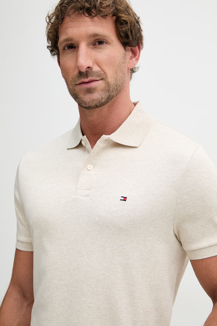 Tommy Hilfiger тениска с яка мъжка от памук бежова MW0MW39994