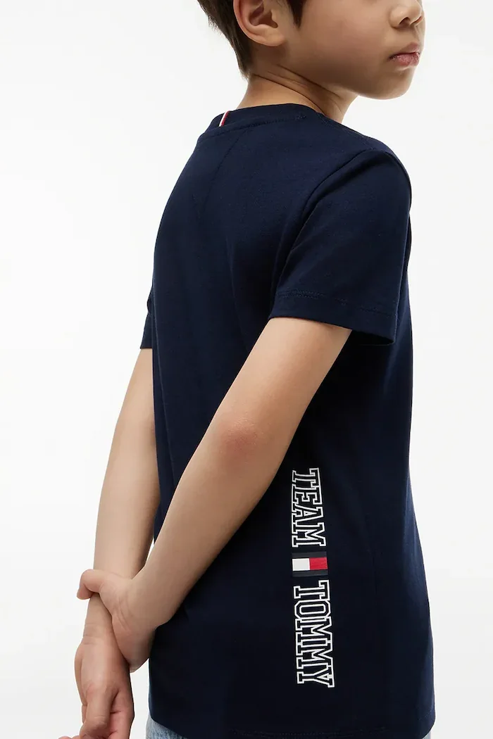 Tommy Hilfiger тениска за деца от памук тъмносиня KB0KB10591
