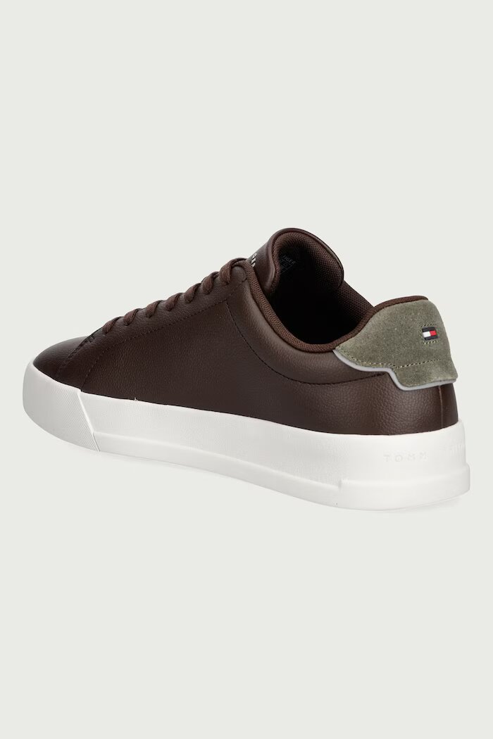 Tommy Hilfiger TH COURT LTH DETAIL ESS маратонки мъжки от кожа кафяви FM0FM05367