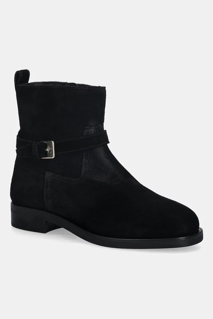 Tommy Hilfiger Велурени боти TH BUCKLE RIDING SUEDE BOOTIE в черно с равна подметка FW0FW09047