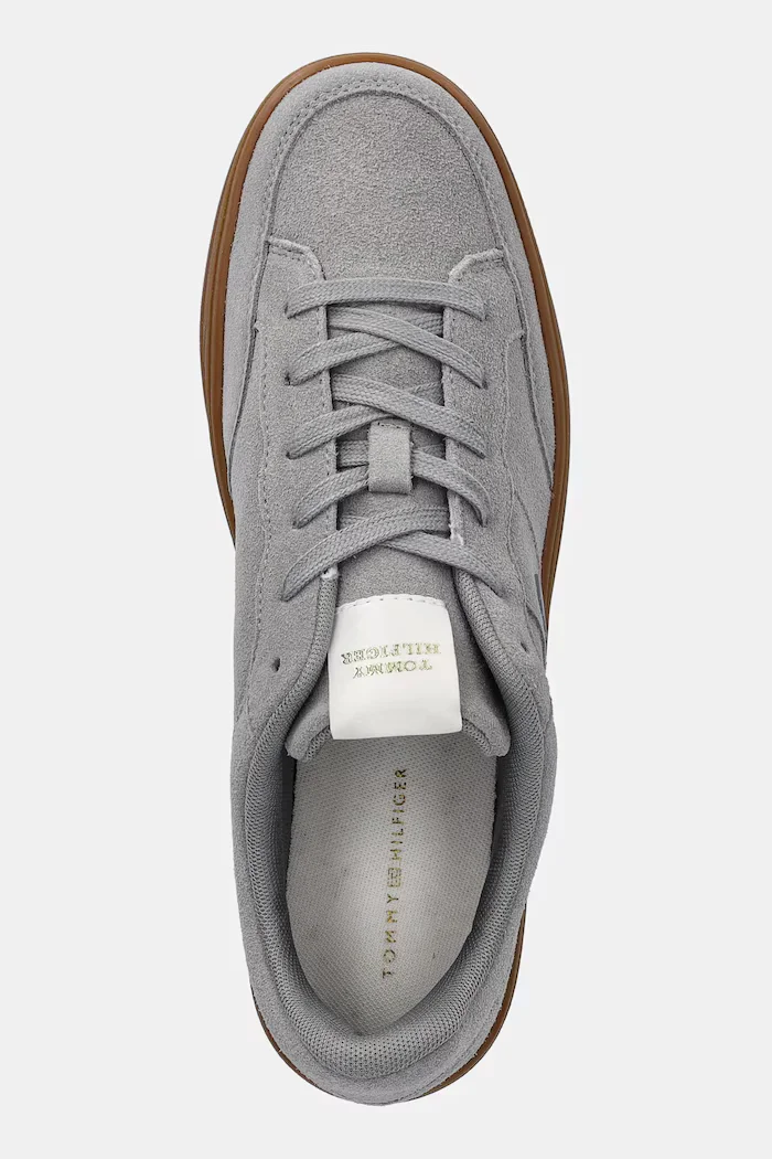 Tommy Hilfiger Велурени маратонки TH HERITAGE COURT SNEAKER SUEDE в сиво FW0FW09266