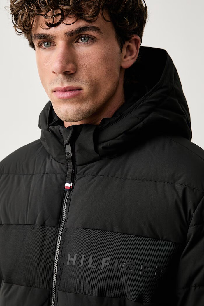 Tommy Hilfiger яке мъжко черно MW0MW45273