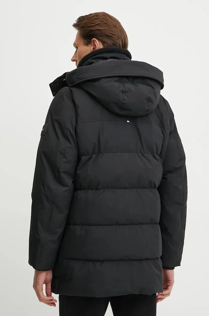Tommy Hilfiger Яке в черно зимен модел MW0MW36593