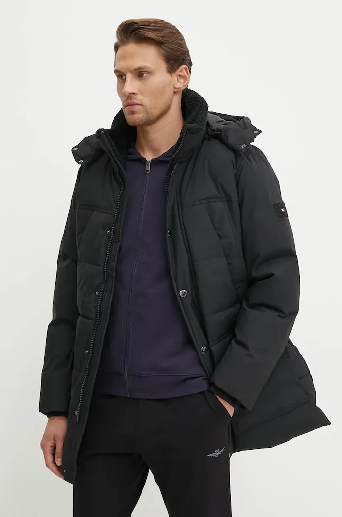 Tommy Hilfiger Яке в черно зимен модел MW0MW36593