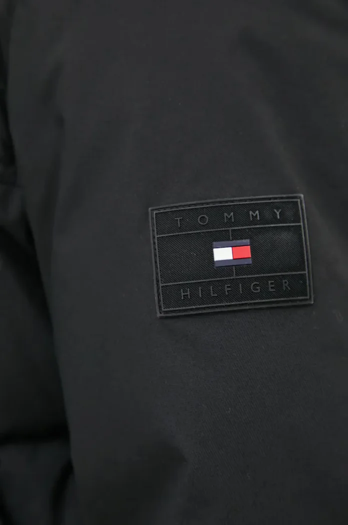 Tommy Hilfiger Яке в черно зимен модел MW0MW36593